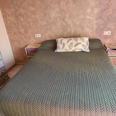 Lina's Centre * 埃斯特波纳